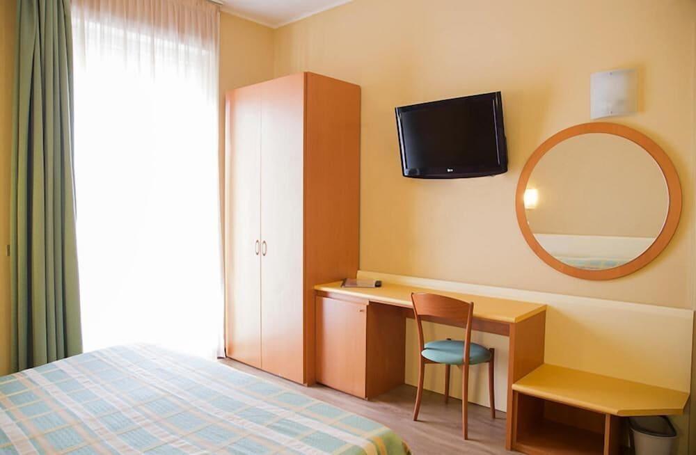 Hotel Meeting Stresa Bagian luar foto
